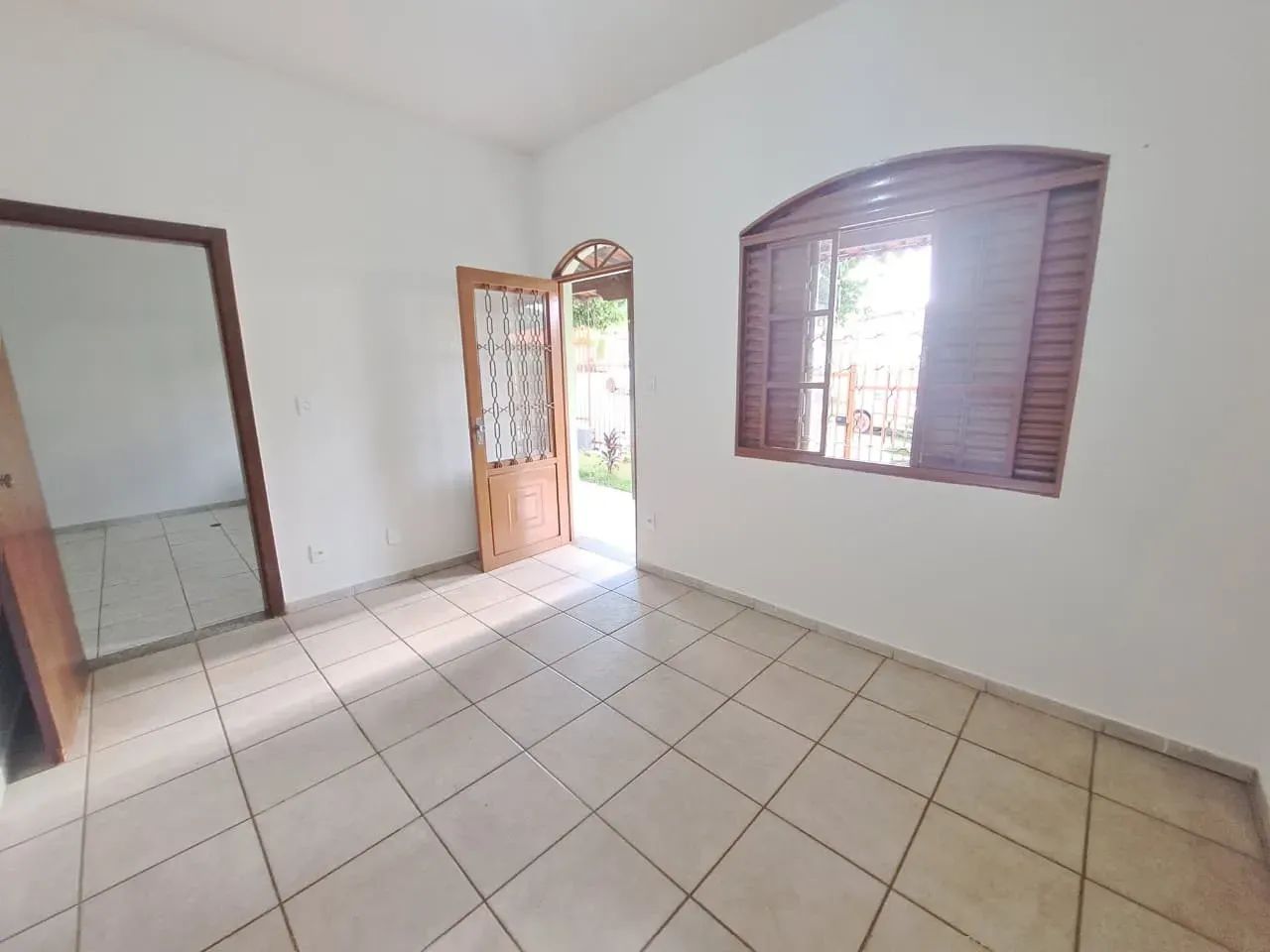 Casa comercial para alugar em Ibirité! - Foto 3