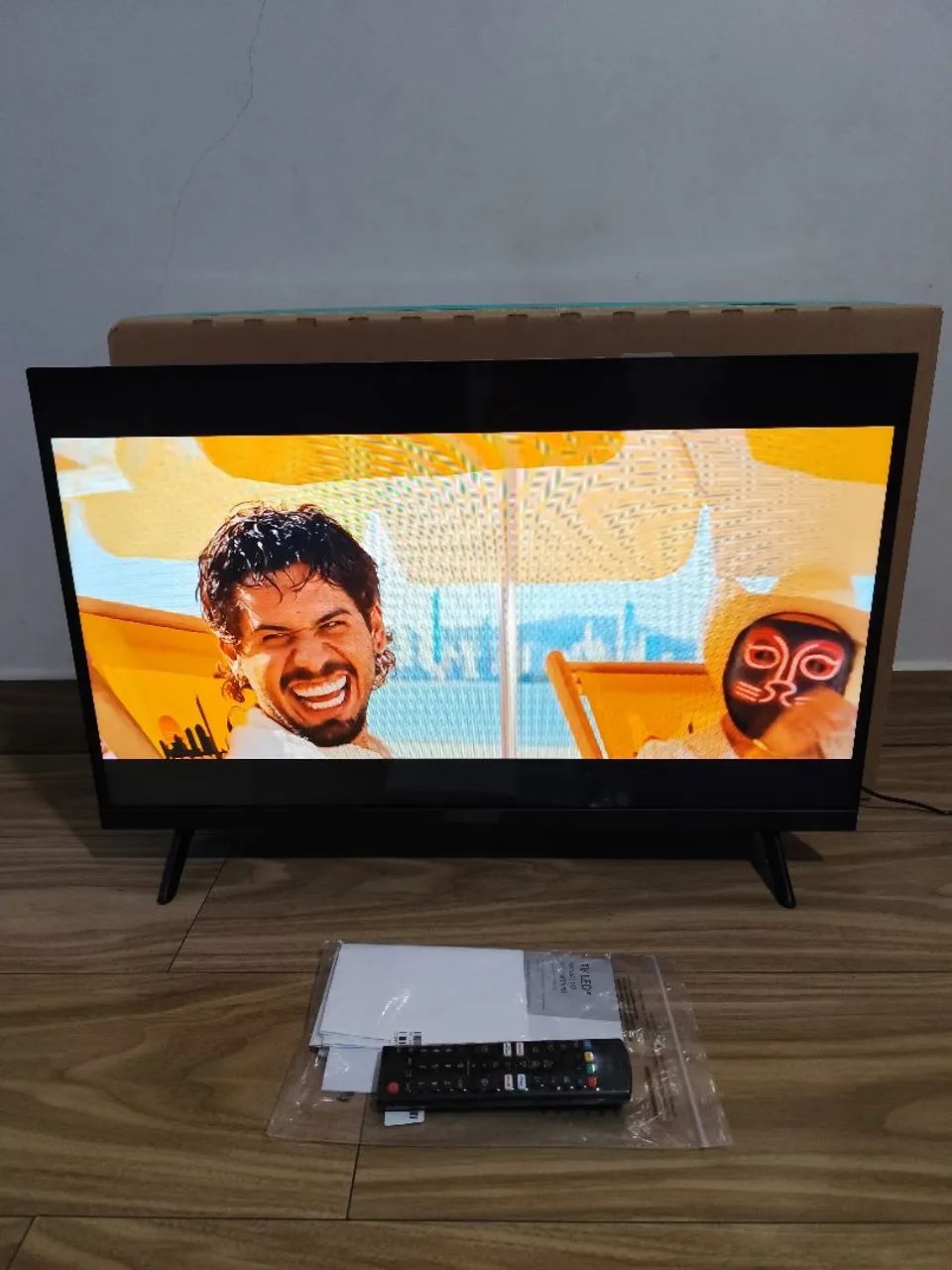 Tv LG 32 Pol, smart, bluetooth, conversor digital, 3 meses de uso , nota e caixa - Foto 2