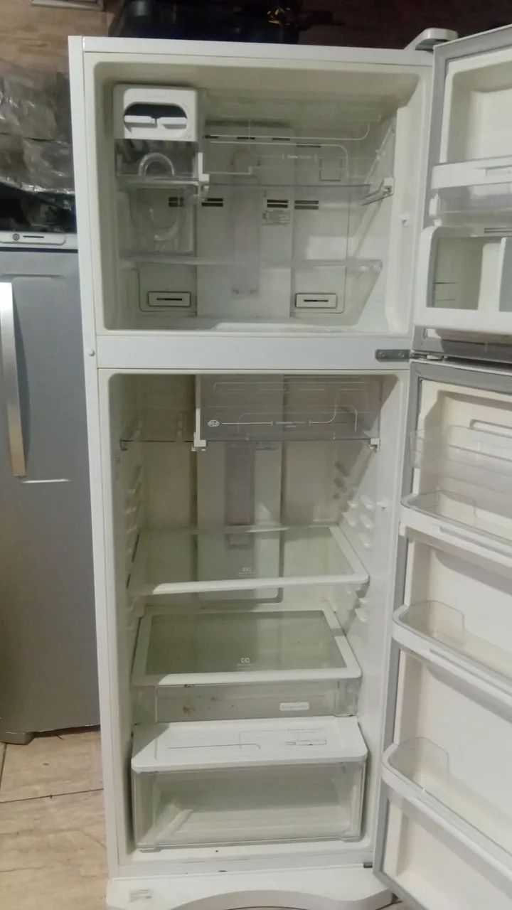 Electrolux DFN52 459L 127v 1500,00$ - Foto 2