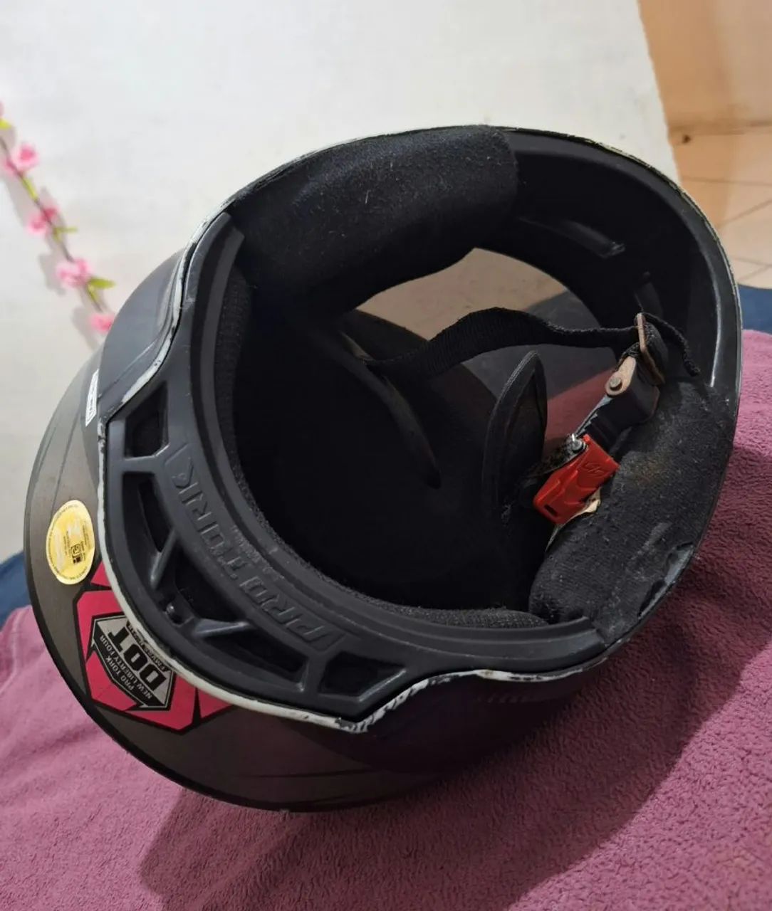 Capacete n58 apenas 100 pra botar preço  - Foto 2
