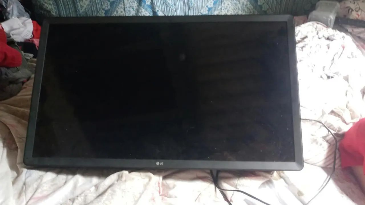 Tv 32 polegadas LG não é smart tv.