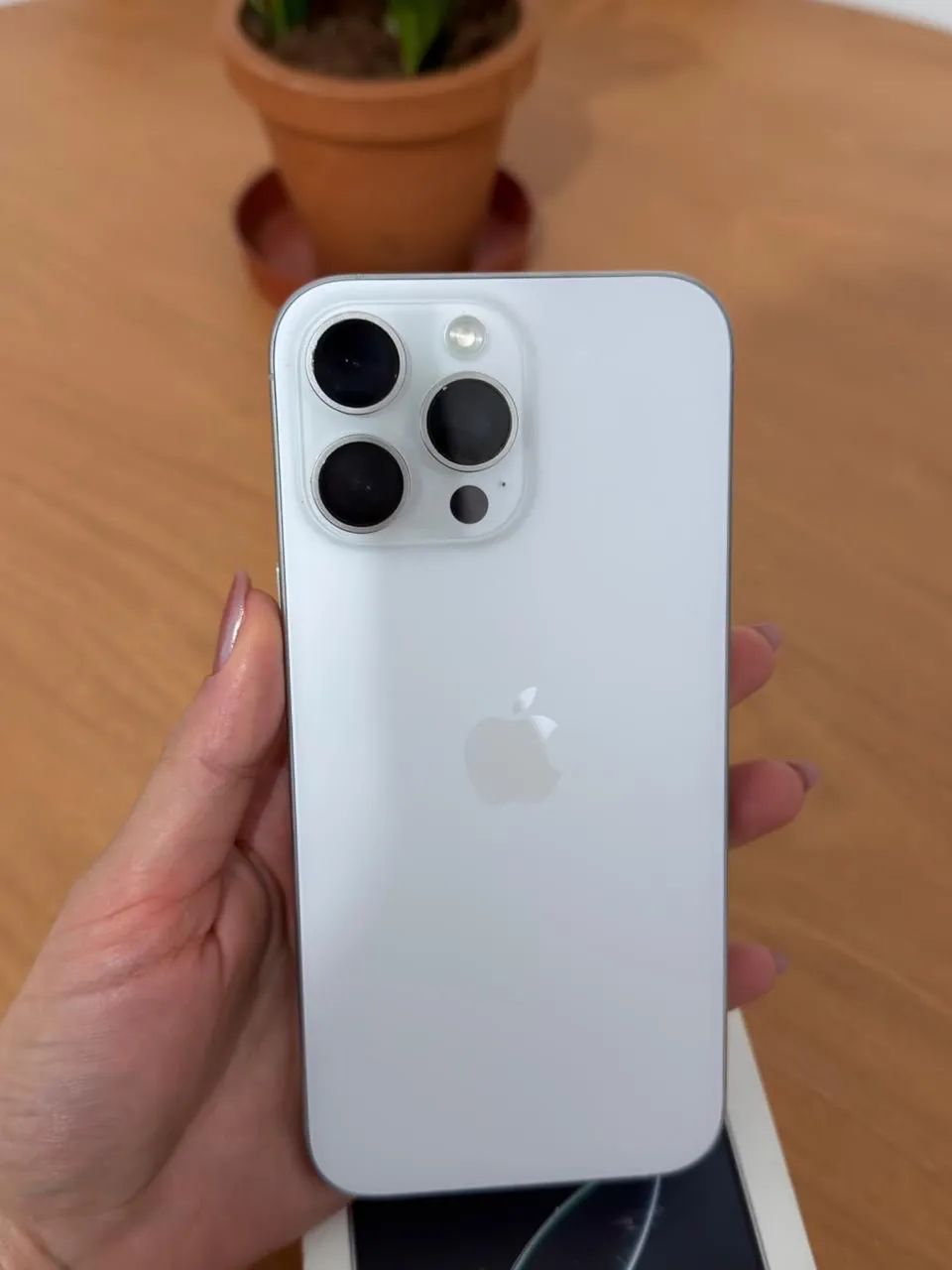 iPhone 16 Pro Max Branco Impecável  - Foto 3