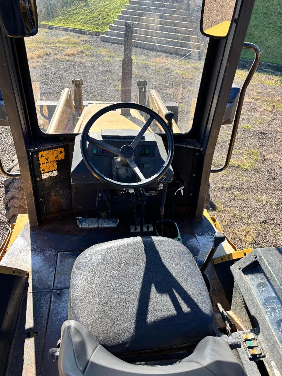 Retroescavadeira Massey ferguson - Foto 4