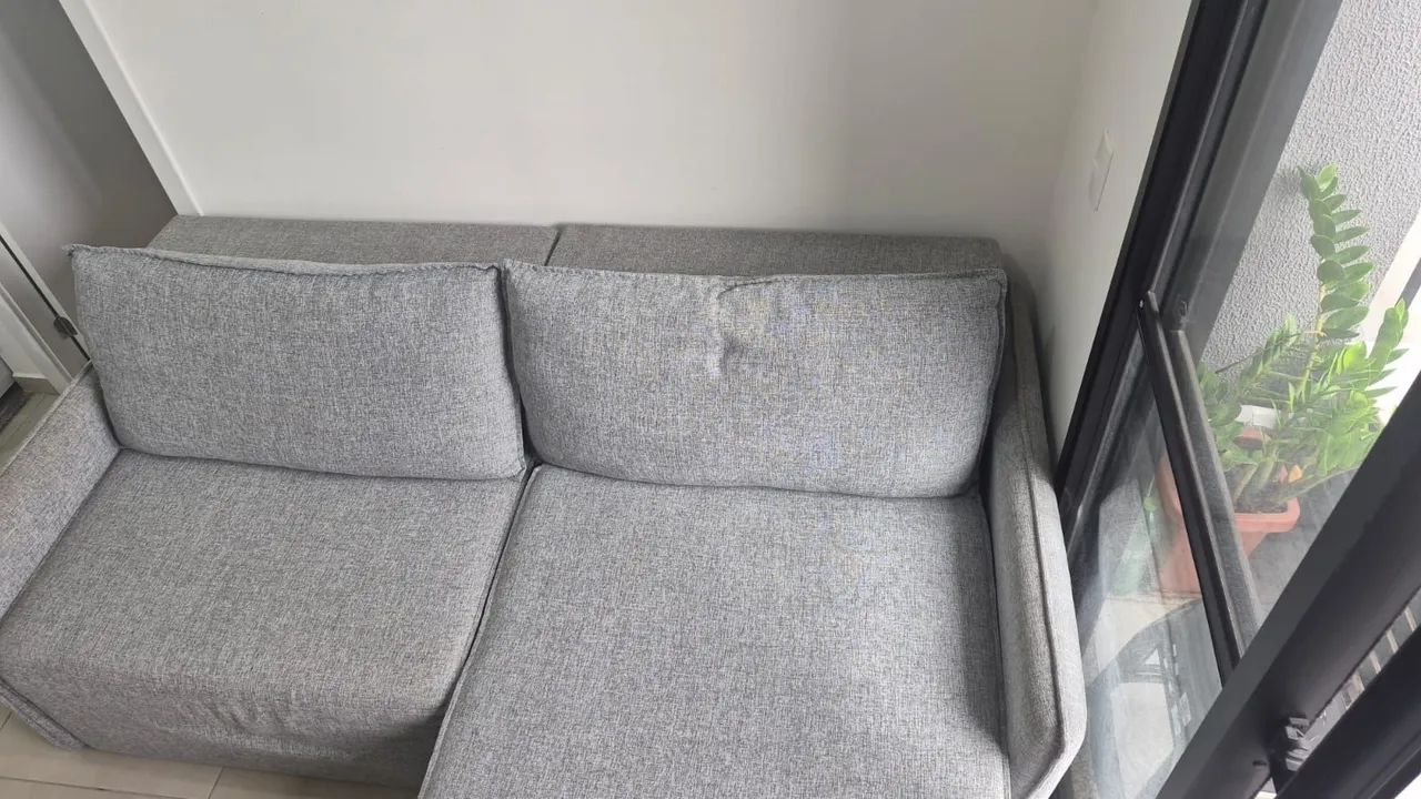 Sofa retrátil, confortável e com carregador USB - Foto 2