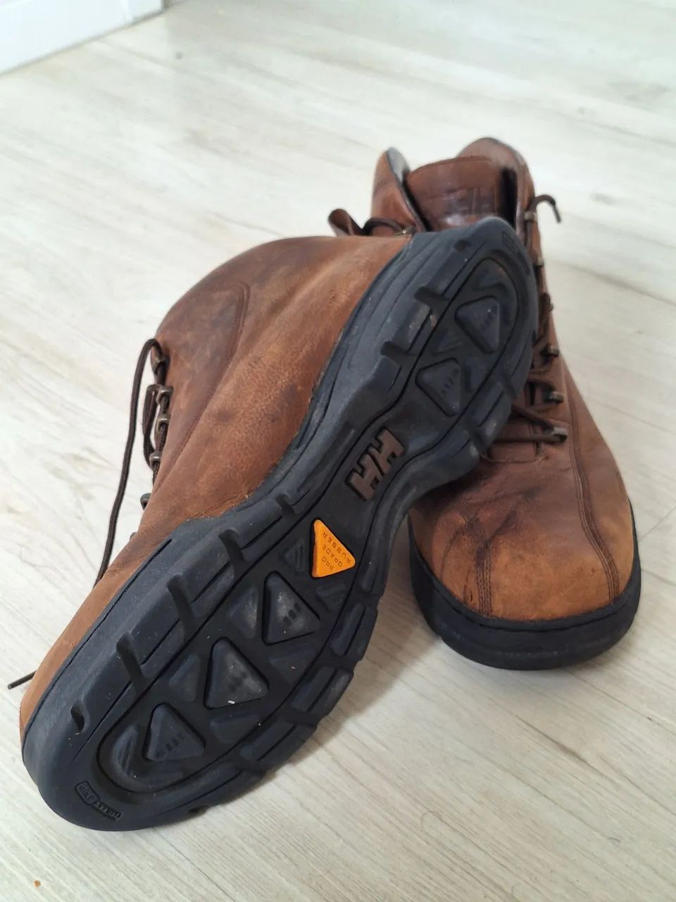 Bota Helly Hansen couro legítimo - Foto 5