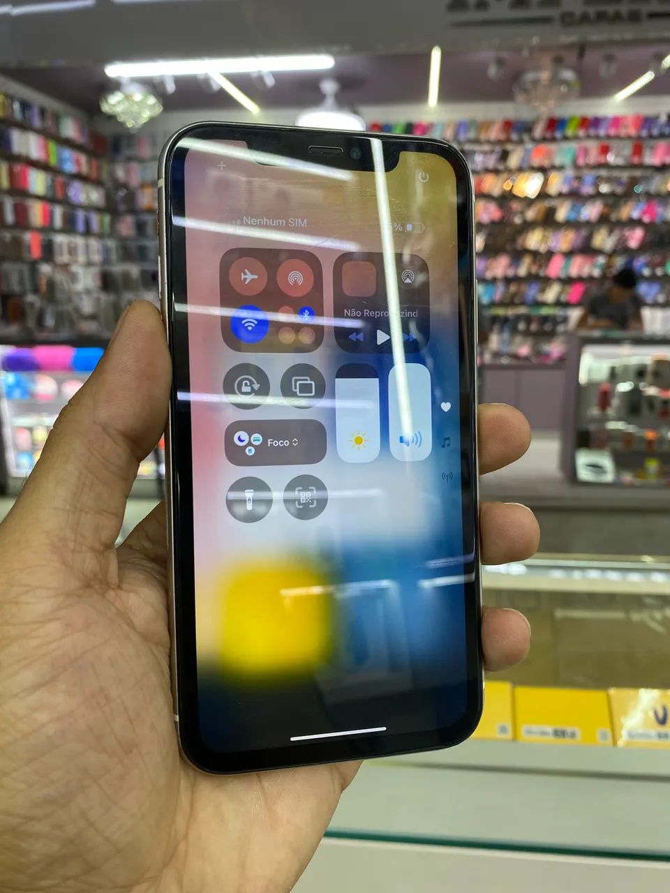 IPHONE 11 128 gigas 