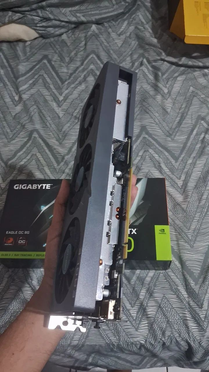 4060 8gb VRAM  - Foto 5