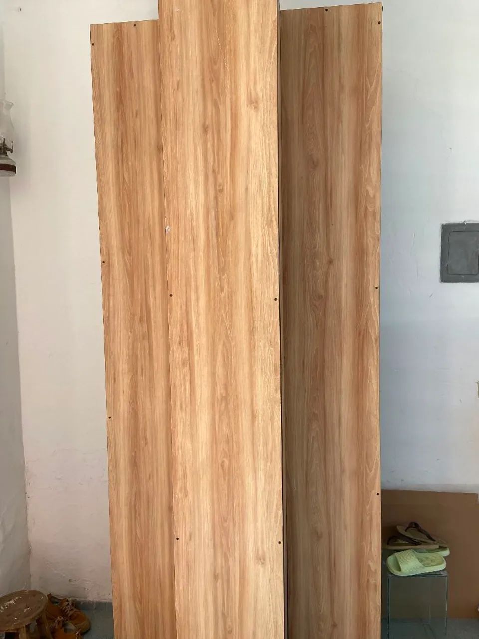 ILHA EXPOSITORA MDF C FERRO
