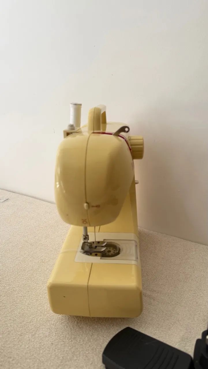 Máquina de costura  - Foto 5