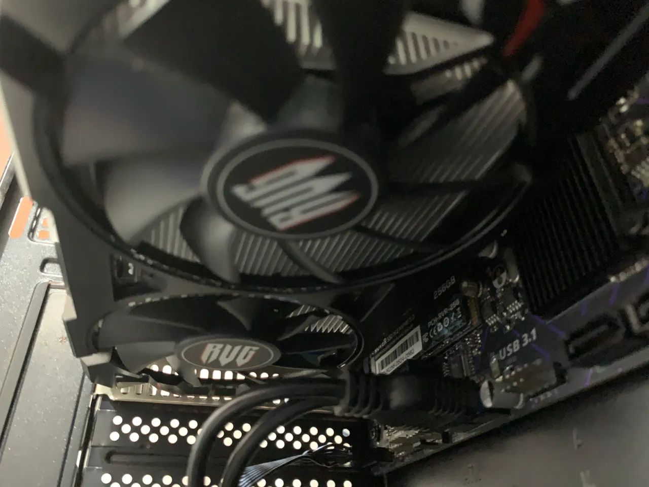 GTX 750 4GB Revenger  - Foto 3