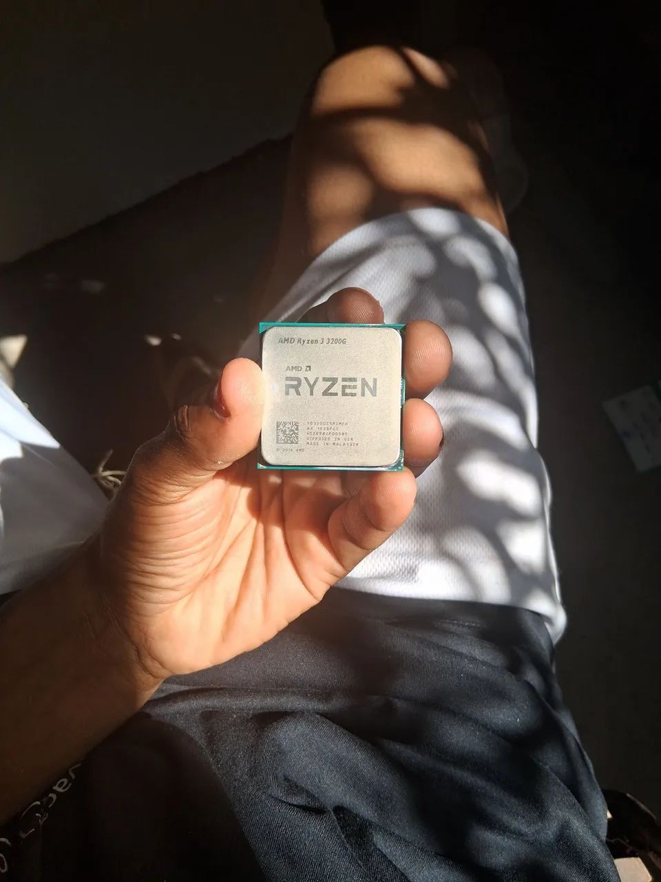 Processador ryzem 3 3200g em ótimo estado 