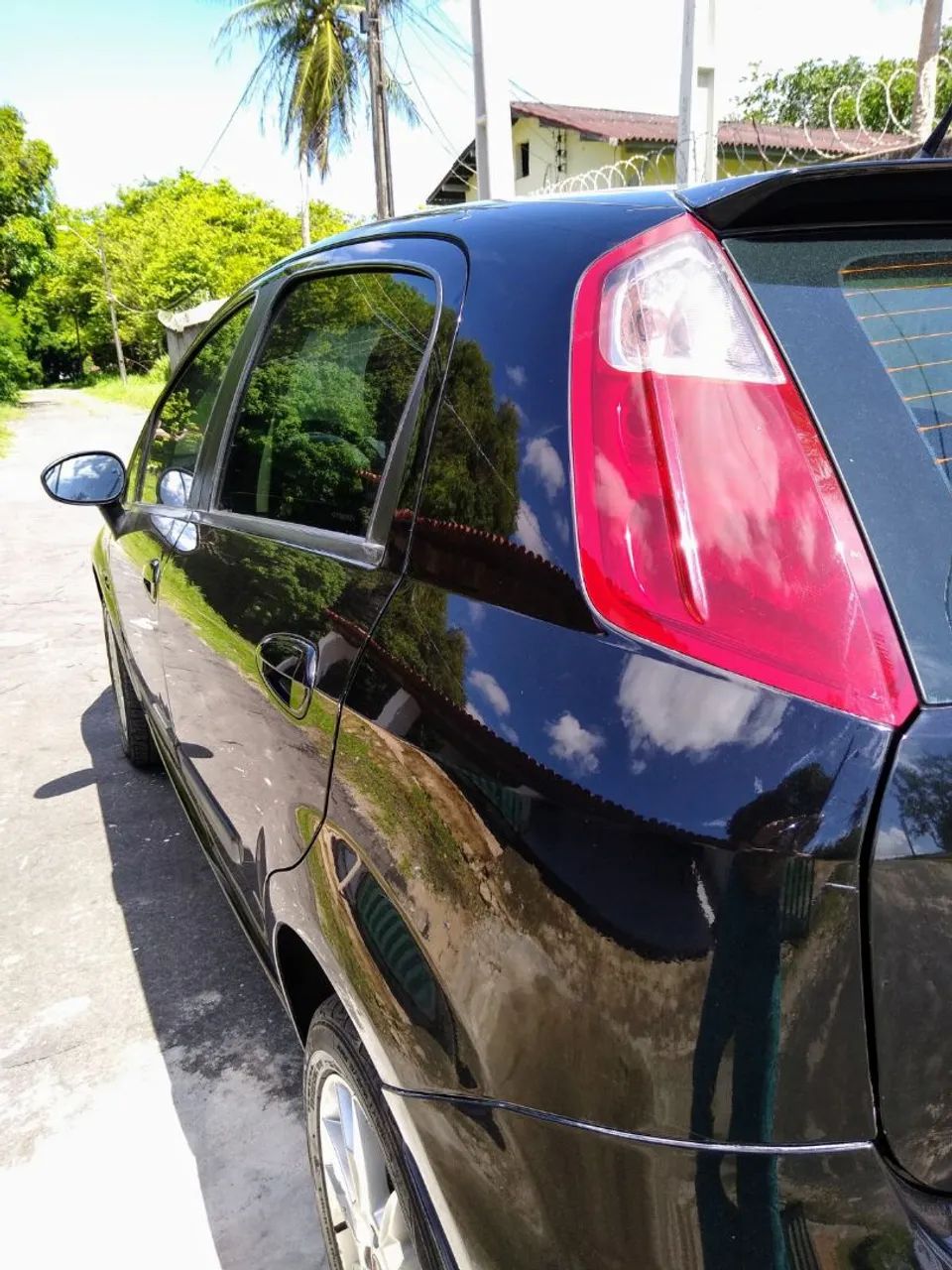 Fiat Punto Attractive 1.4 Fire Flex 8V 5P 2012
