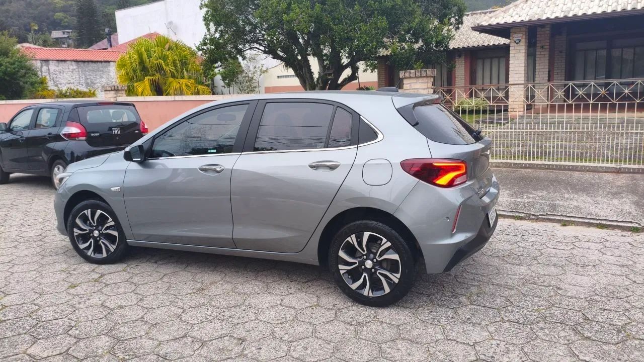 Chevrolet Onix Hatch Premier 1.0 12V TB Flex Aut. 4P 2024 - Foto 5