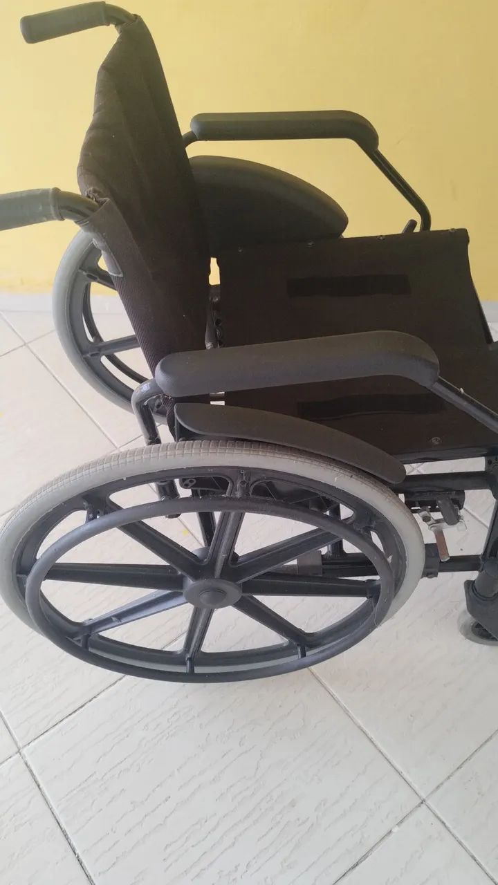 Cadeira de rodas  - Foto 4