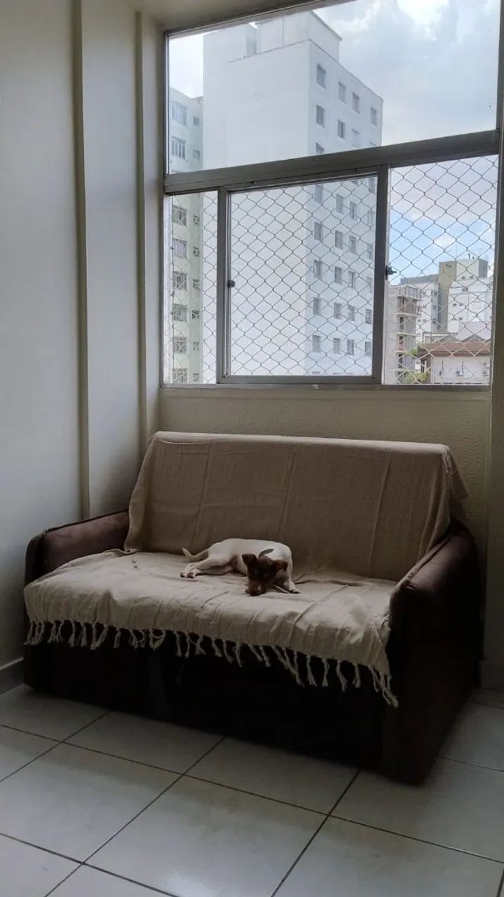 Sofá cama de 2 lugares com baú 