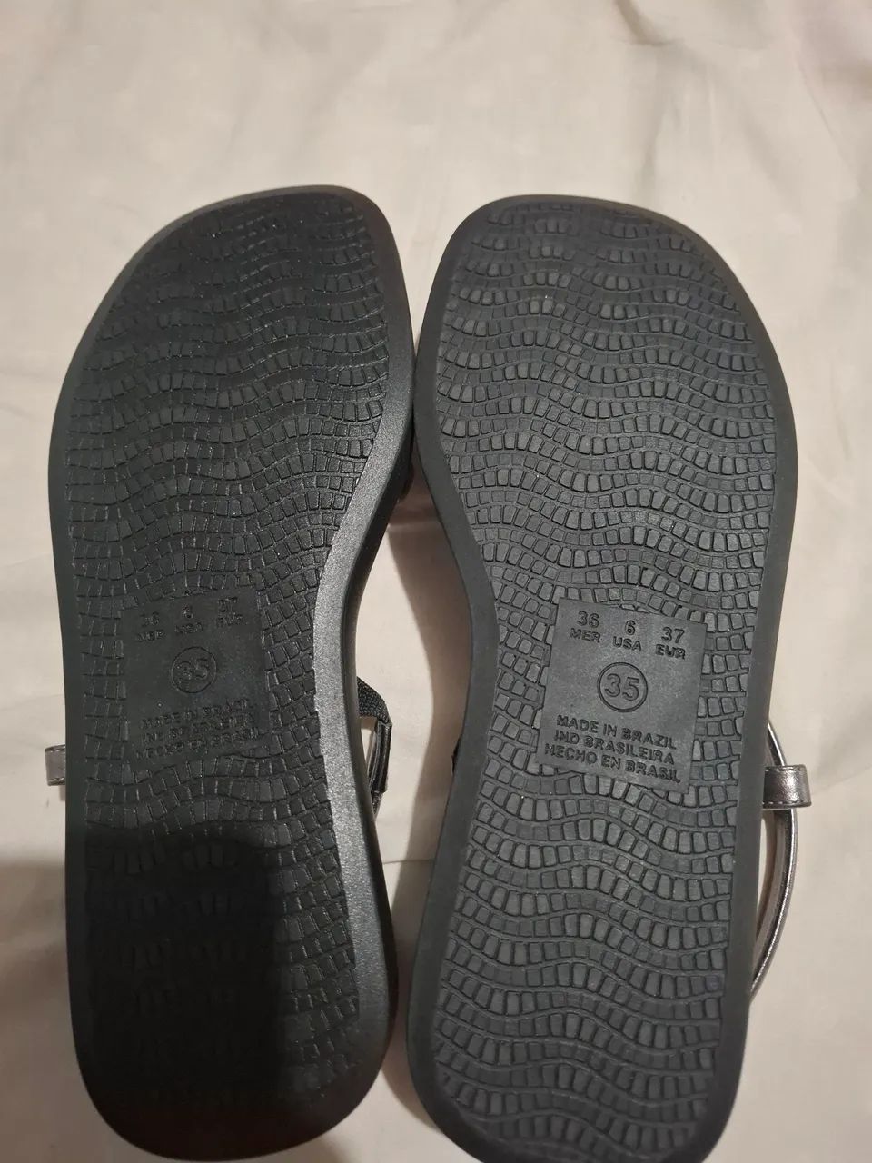 Sandalia nova  numeração 35 - Foto 4