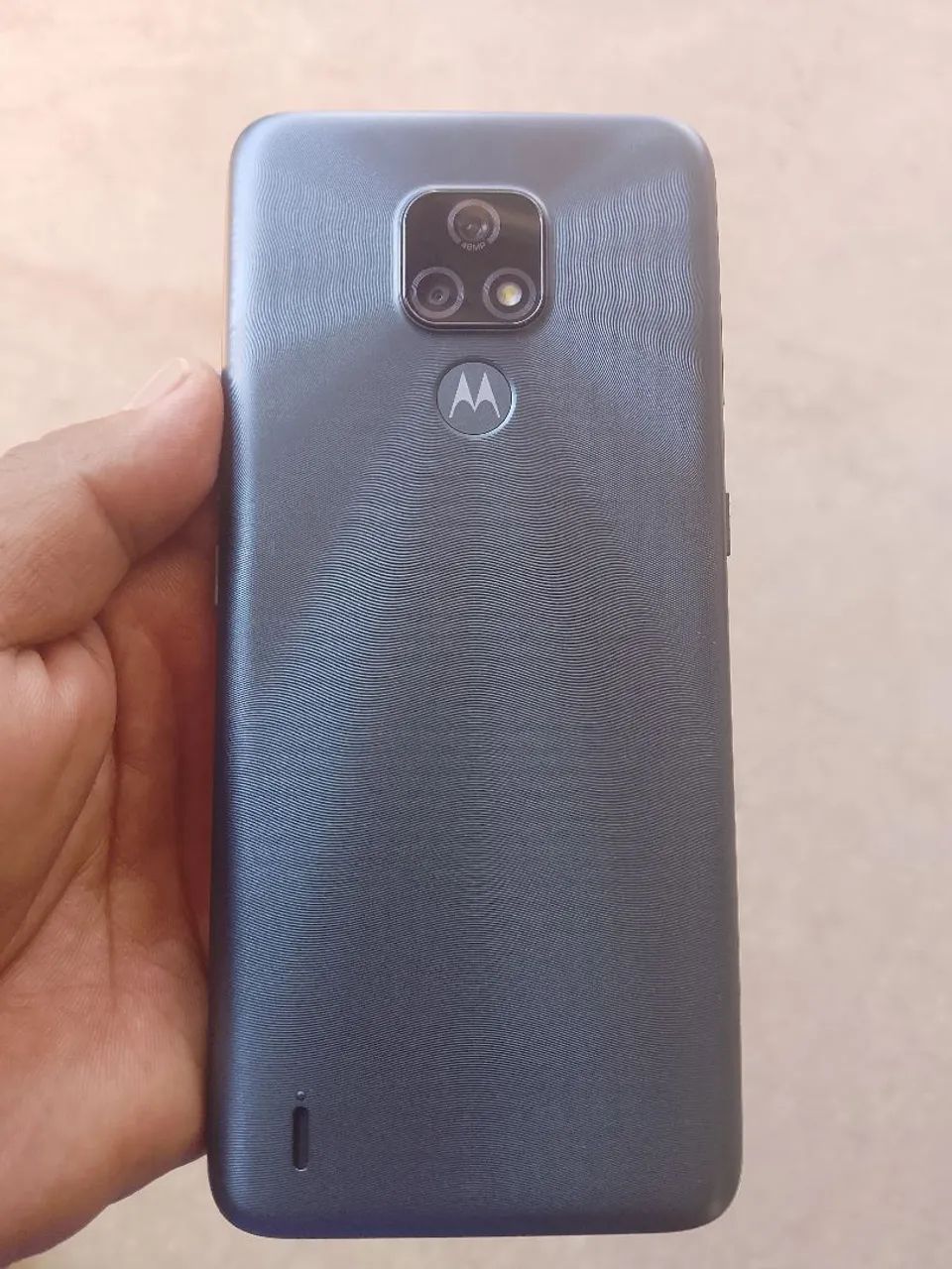 Celular Motorola moto E7 semi novo  - Foto 3