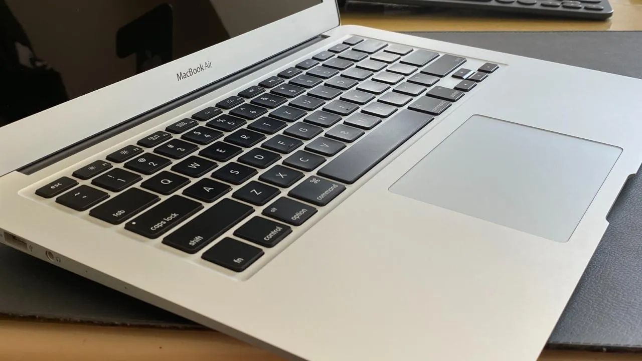 MacBook Air 13  2017 - Foto 2