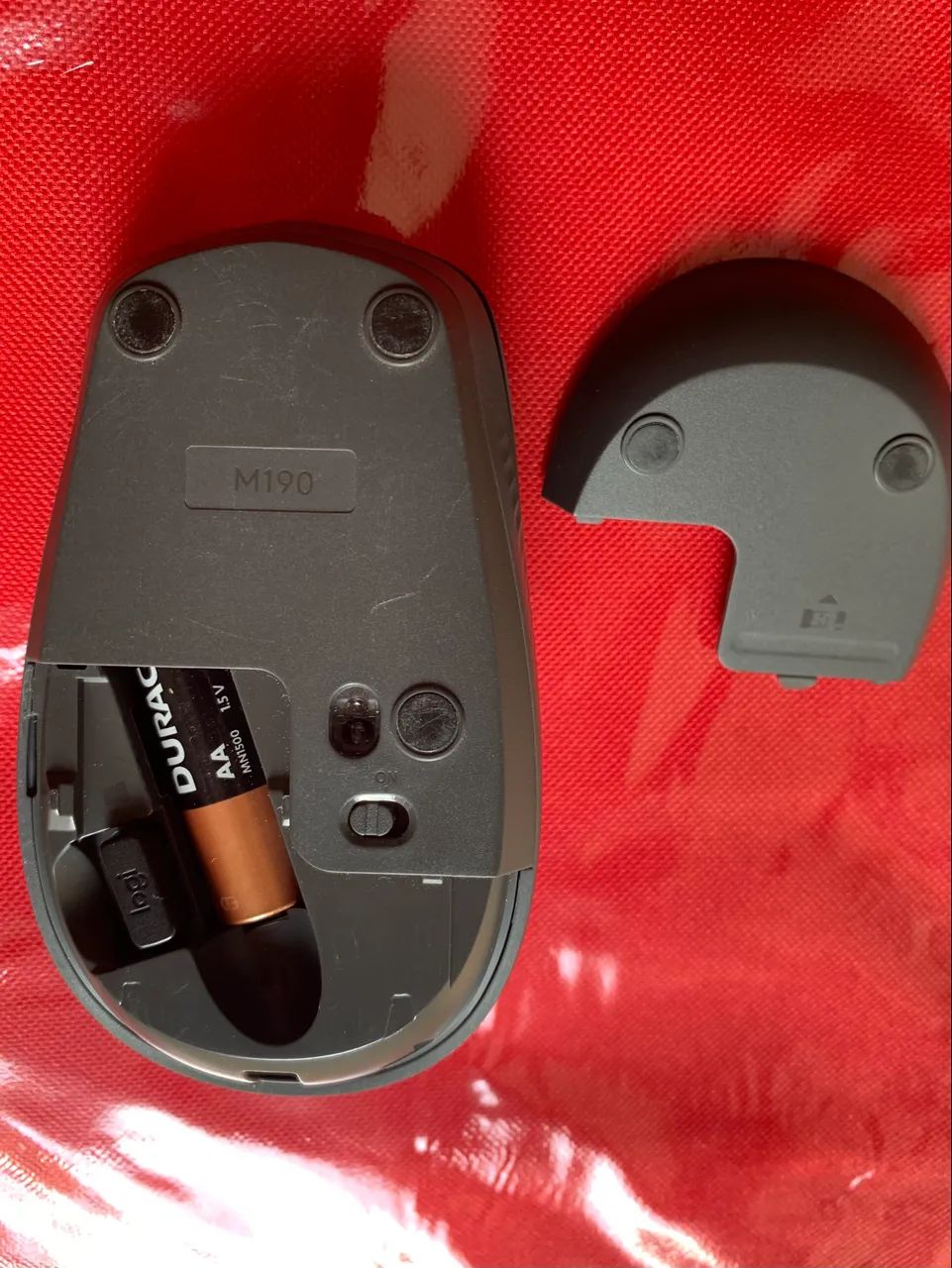 Mouse Logitech M190 sem fio - Foto 4