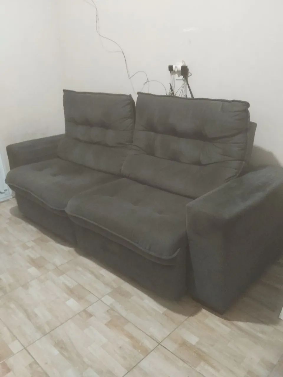 Vendo Sofá retrátil,  lindo e confortável!!!! - Foto 2