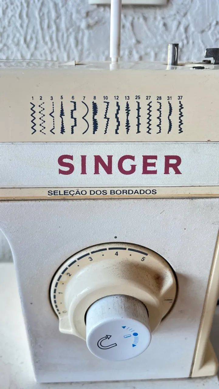 Máquina de costura SINGER zigzag - Foto 2