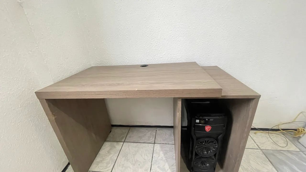 Vendo essa mesa de escritório - Foto 2