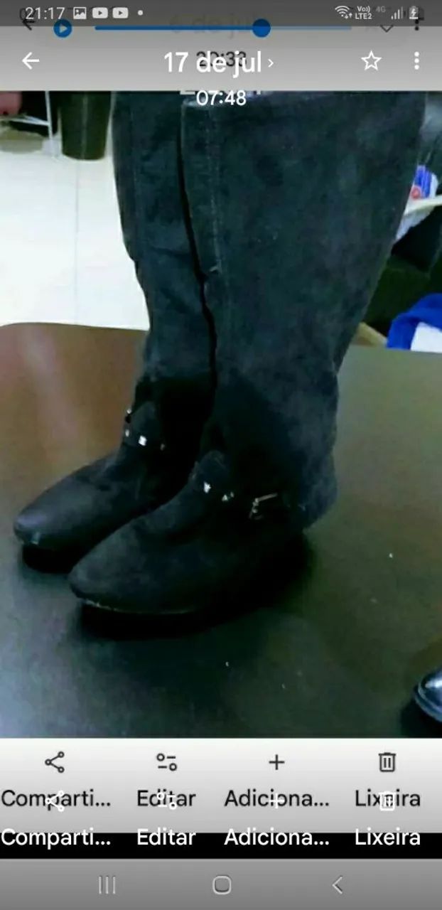 Duas botas e uma bolsa  - Foto 5