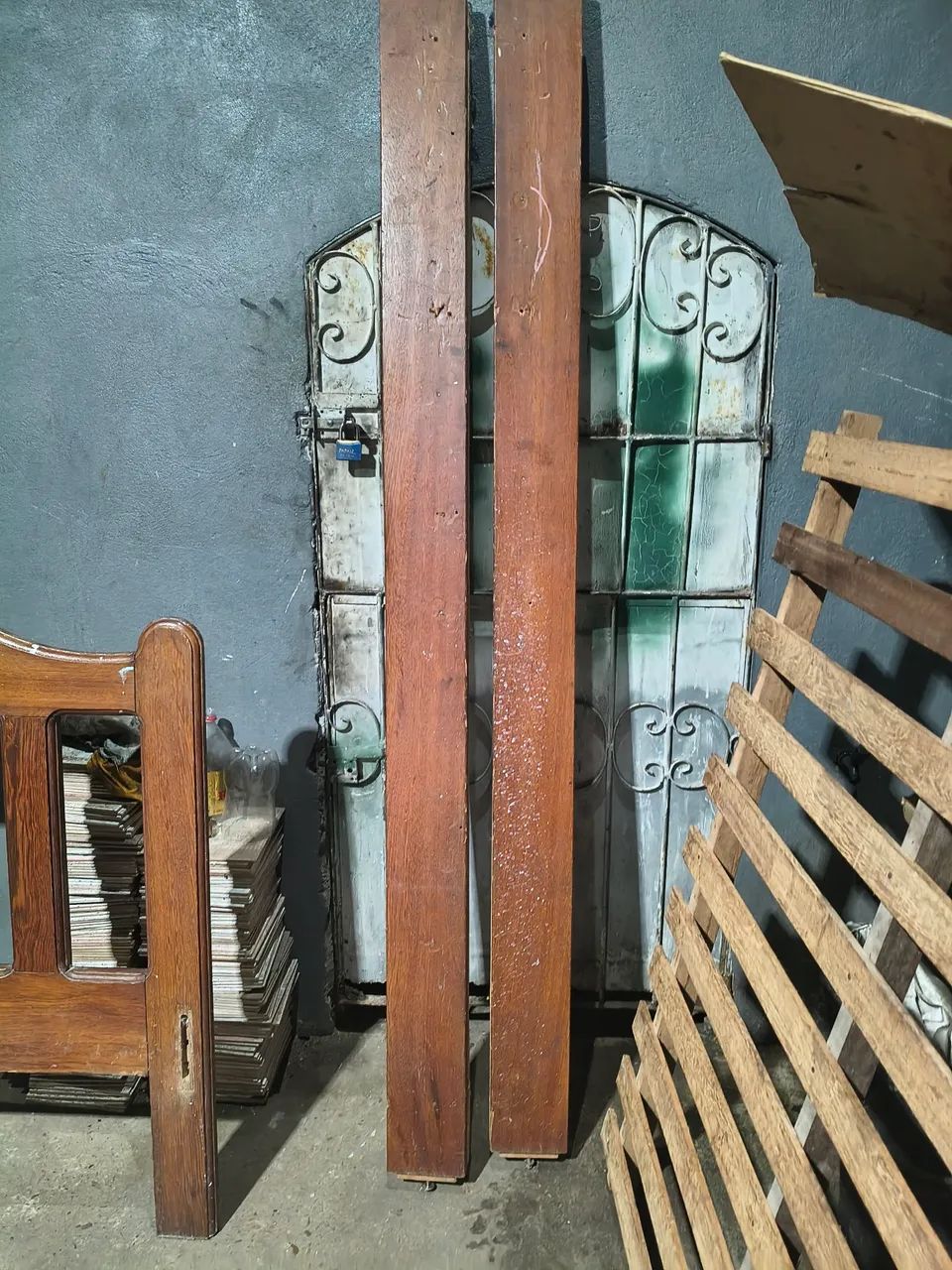 Cama de Casal em Madeira de Lei - Foto 3