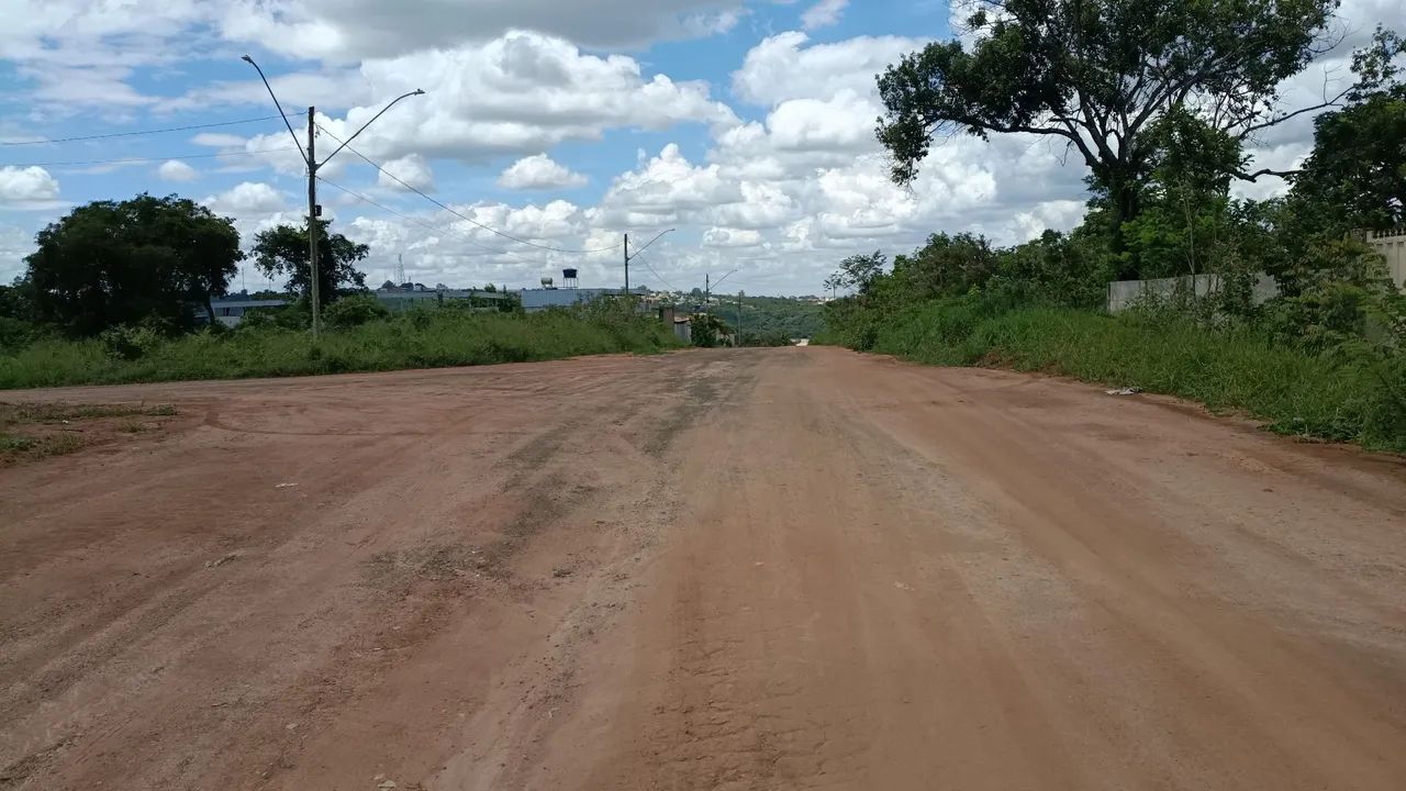 Área 1050m² Vendo ou troco  - Foto 2
