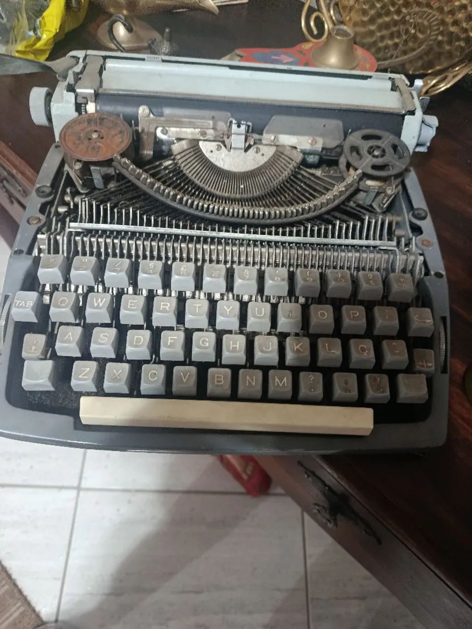 Máquina de escrever antiga  - Foto 2