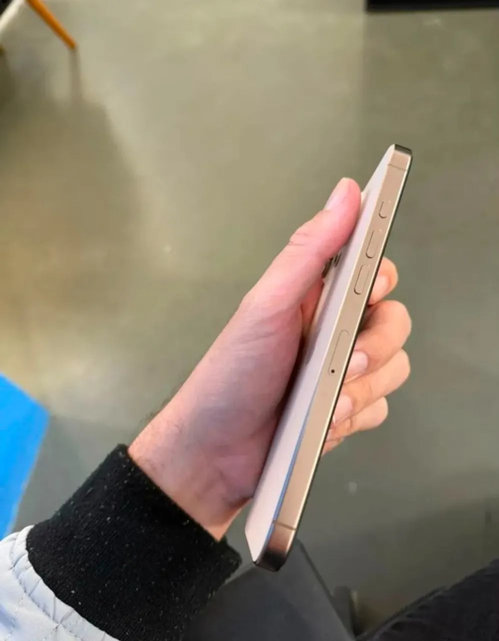 Iphone 16pro Max 256g Usado - Foto 5