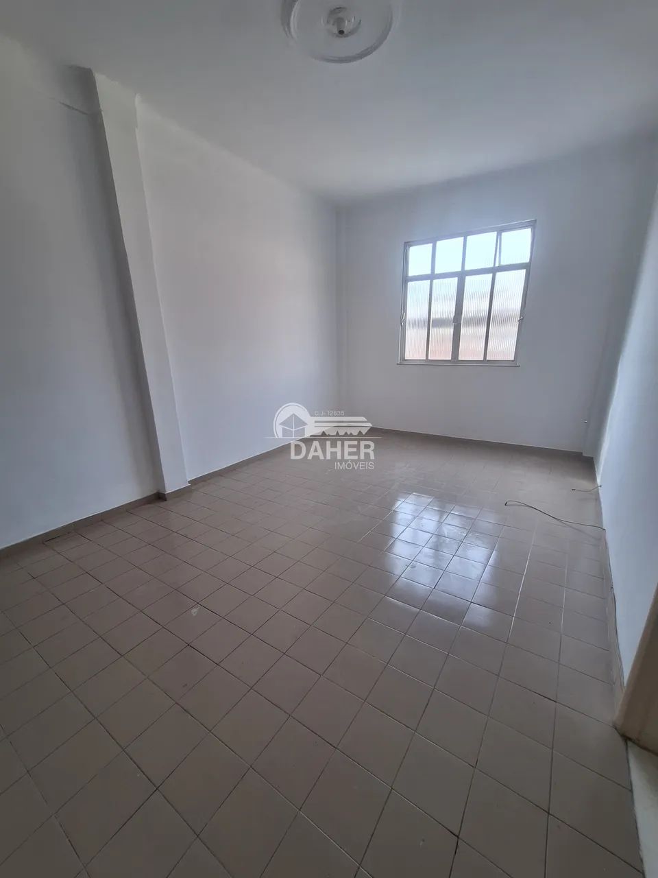 Apartamento 2 Quartos c/Dependência - Quintino. Cód CDQ 172 - Foto 2