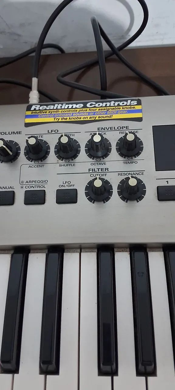 Vendo teclado usado Roland RS- 5 em ótimas condições  - Foto 4