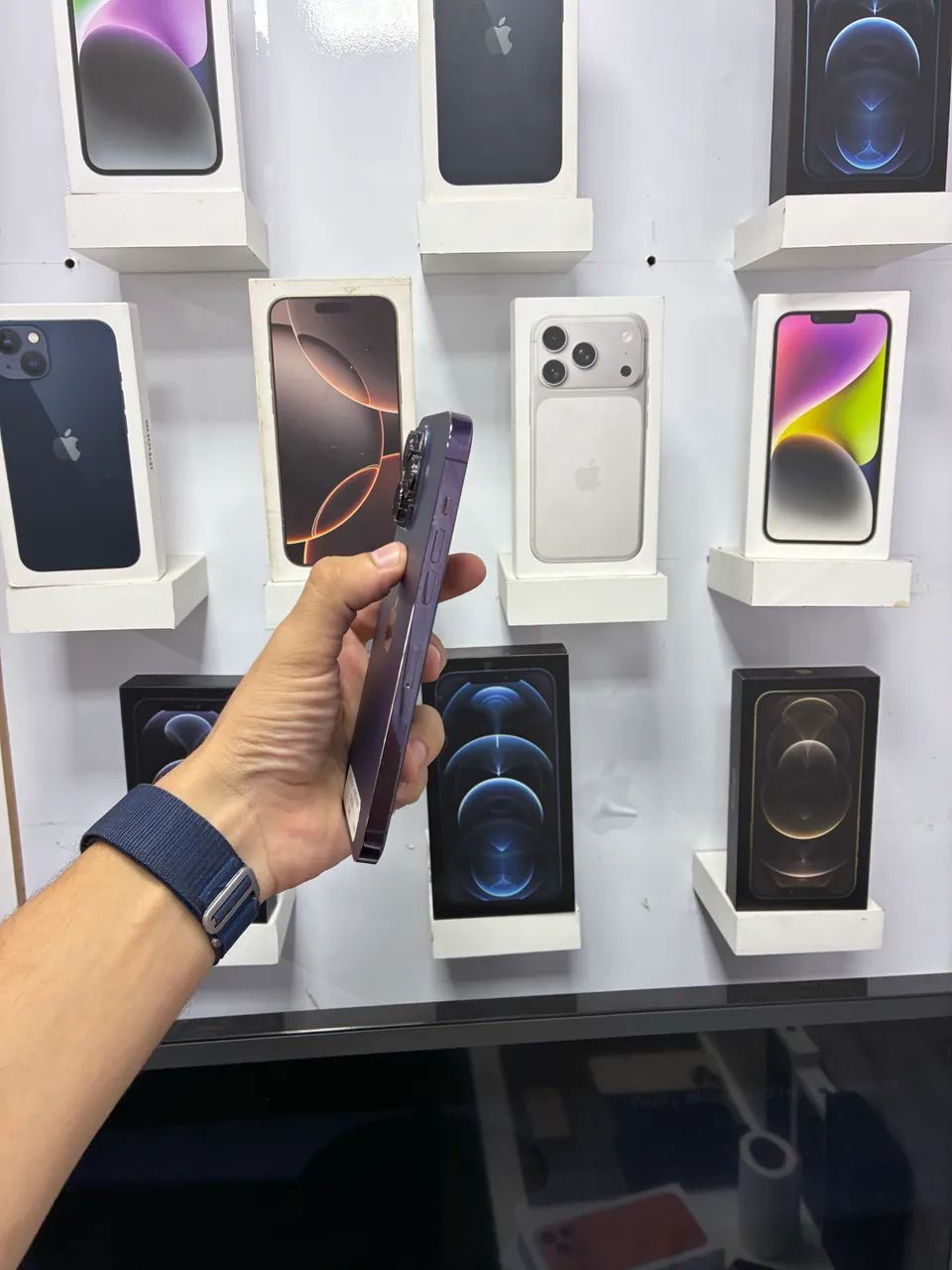 IPhone 14 Pro Max - 128GB ROXO  - Foto 2