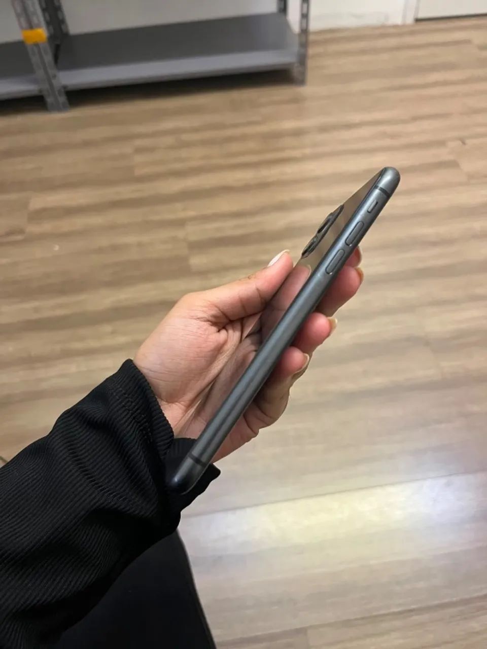 iPhone 11 64gb preto  - Foto 2