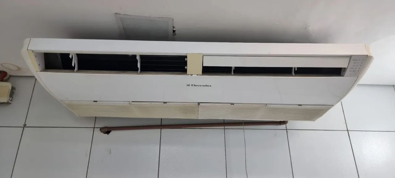 Ar condicionado 60mil btus  Electrolux  Funciona perfeitamente completo!