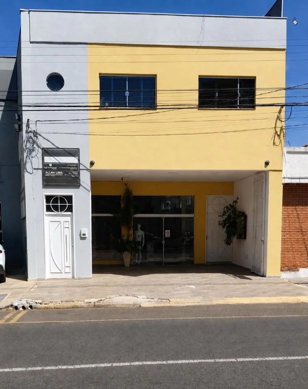 Aluga-se  Comercial na Av.Major Nicacio *