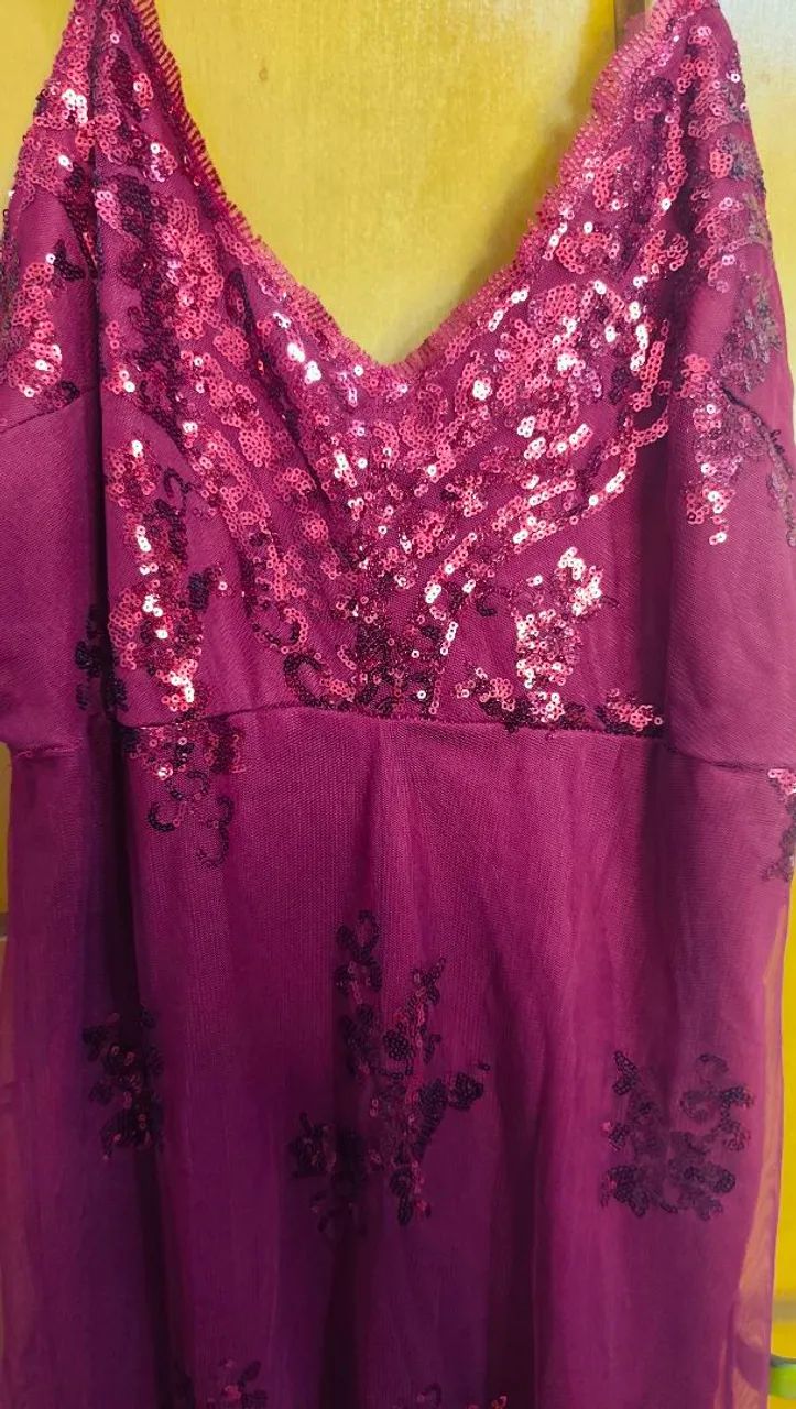 Macacão vermelho em tule com lantejoulas  - Foto 4