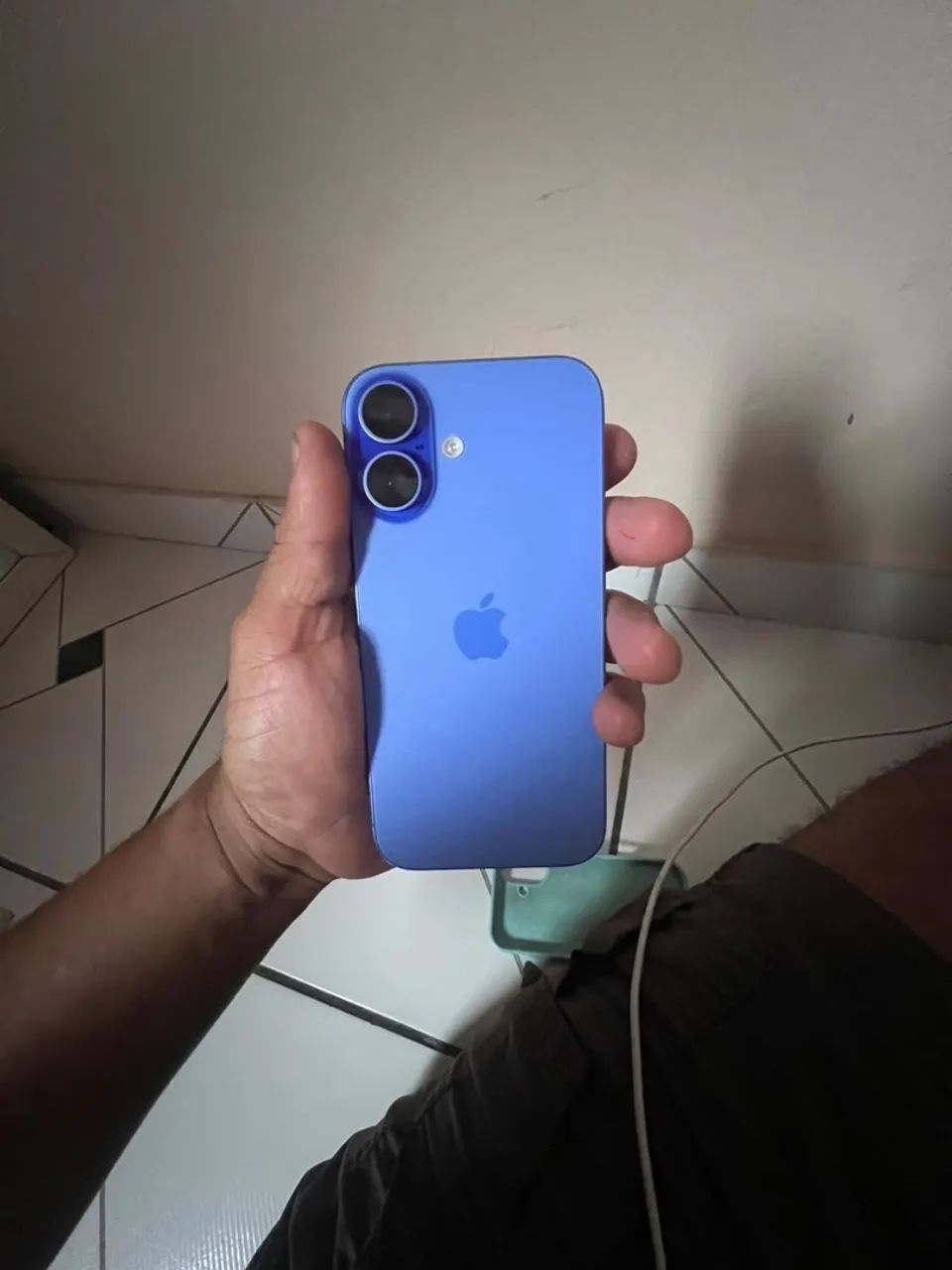 iPhone 16 normal 