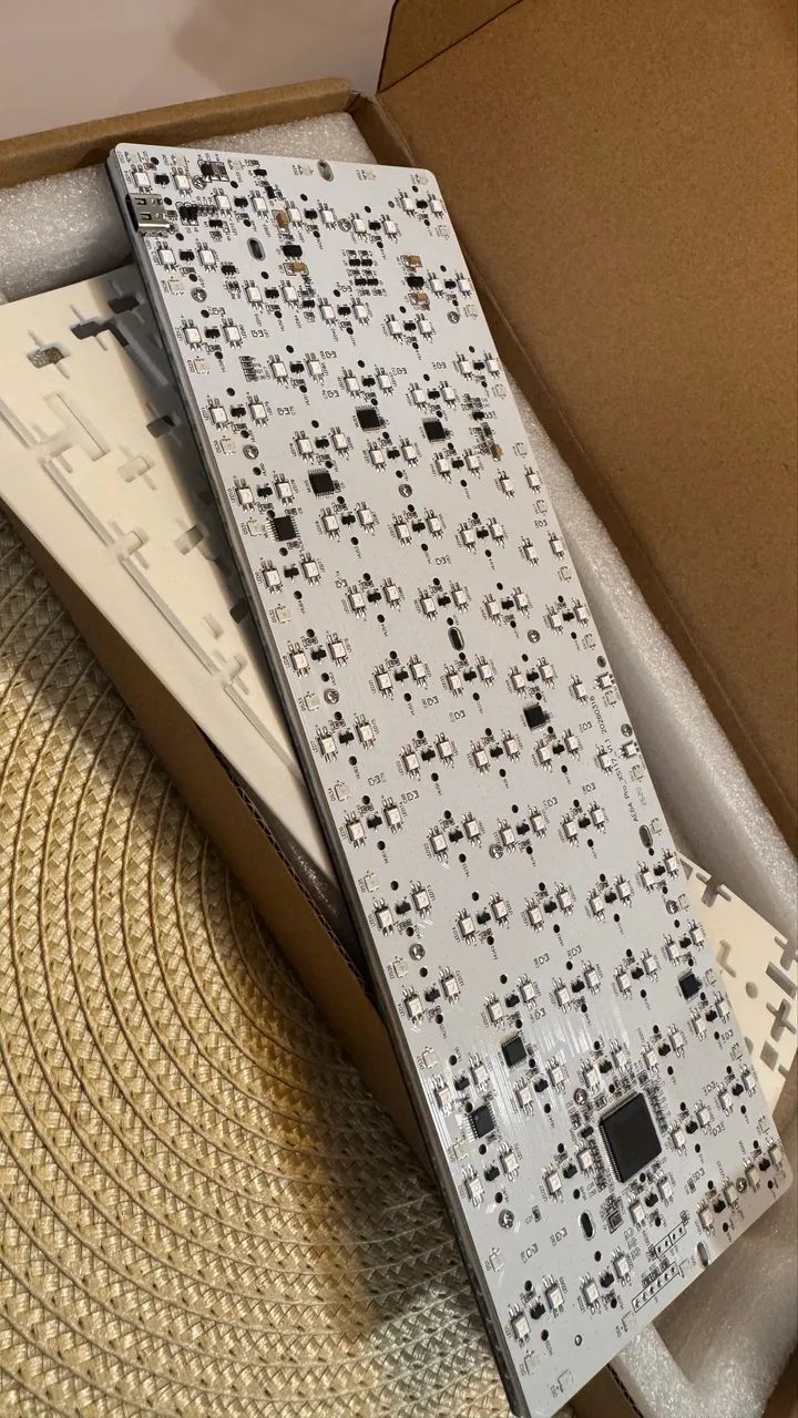 Módulo PCB teclado magnético Everglide AE64 pro  - Foto 5