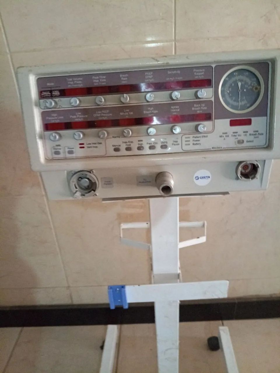 Ventilador Pulmonar BIRD 8400 STI  - Foto 2