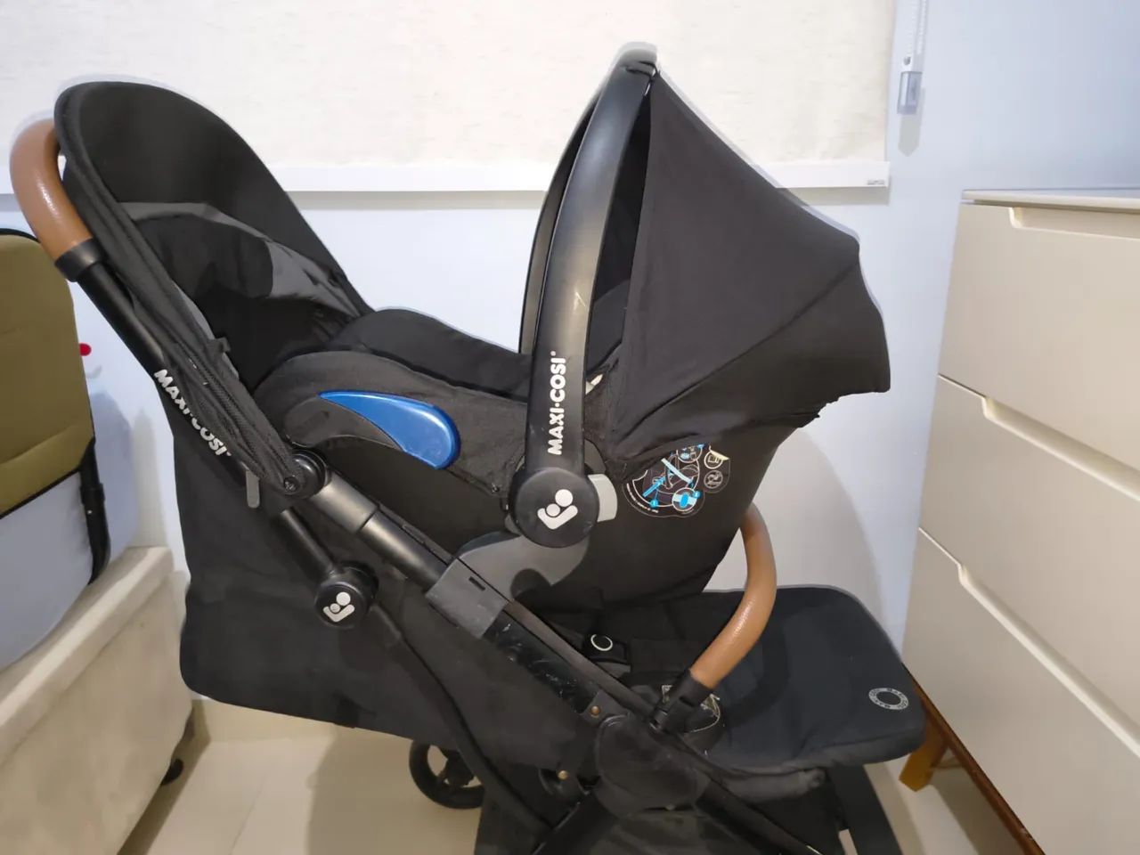 Carrinho de bebê Eva - Maxi-Cose + Bebê Conforto  - Foto 5
