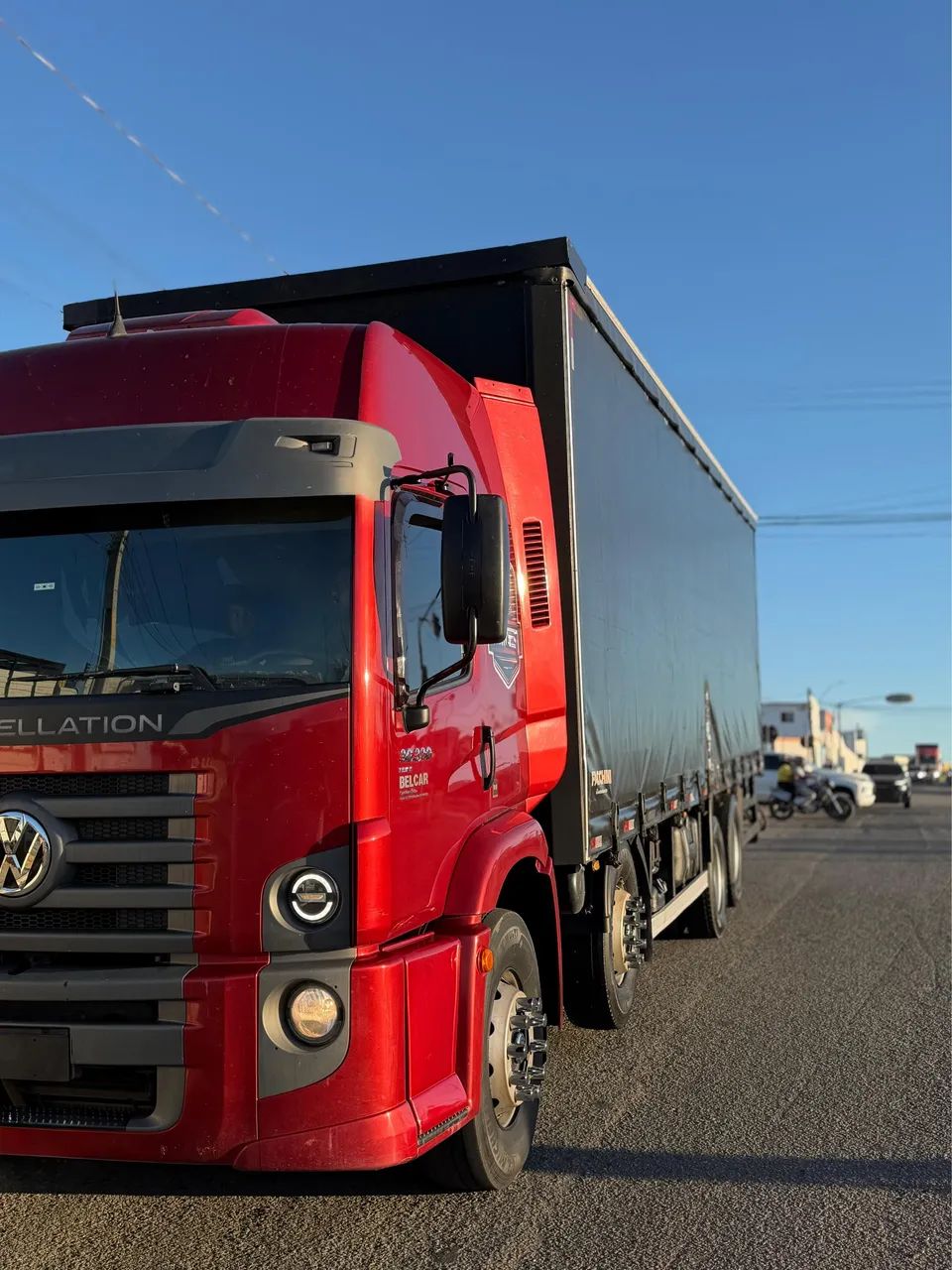 BI Truck Volkswagen Constellation 30.320 8x2  2023/2024 - Foto 3