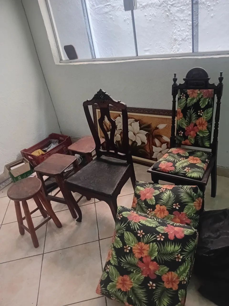 Vendo 2 cadeiras  e 2 almofadas - Foto 4