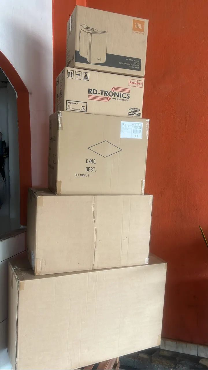 Caixa de papelão reforçada para mudança