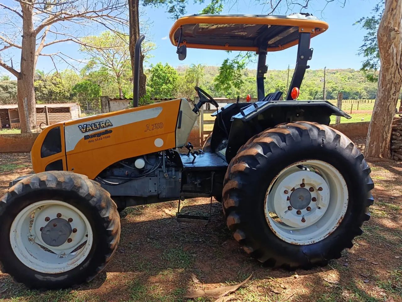 Trator Valtra a750 - Foto 2