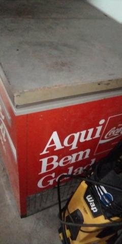 Veesse freezer da marca prosdocimo bem consevado ta faltando trocar a borracha