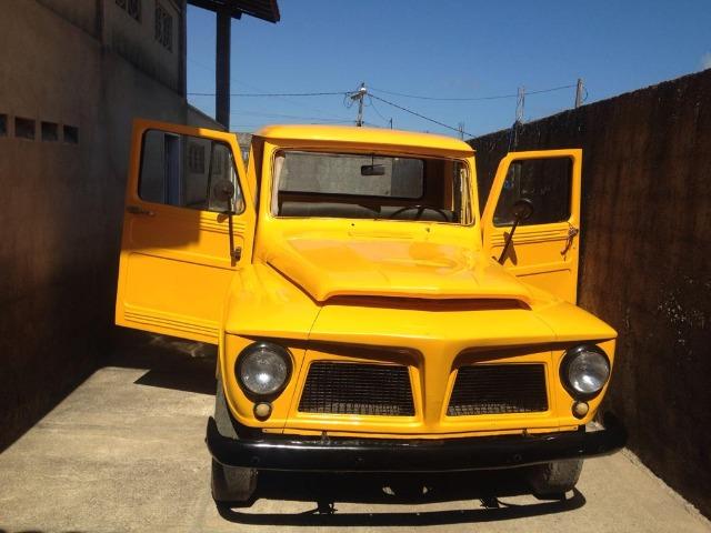 Ford F 75 Amarela