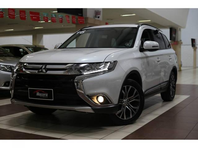Mitsubishi Outlander 2.0 Aut. C/ Teto Solar - Foto 11
