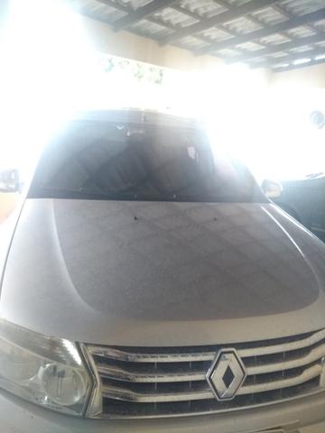 Vende-se ou troca-se duster por carro de menor valor - Foto 2